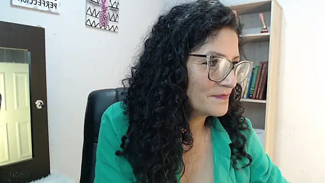 arianna ros3 online show from December 2024 06:08:01 PM