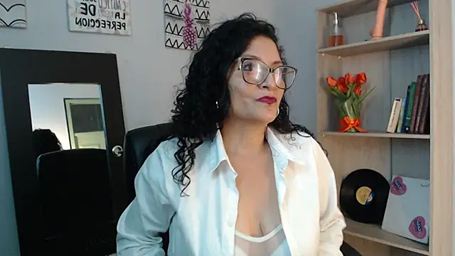 arianna ros3 online show from December 2024 09:20:01 PM