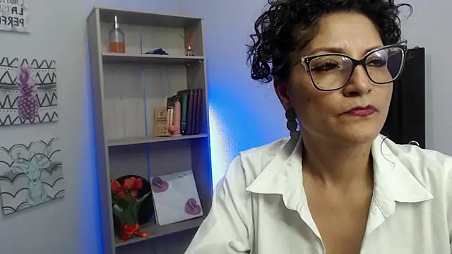 arianna ros3 online show from January 2025 07:05:01 PM