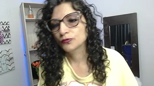 arianna ros3 online show from January 2025 02:41:02 PM