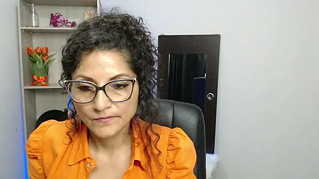 arianna ros3 online show from February 2025 09:15:02 PM