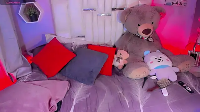 Aileen 18 online show from April 2026 07:45:01 AM