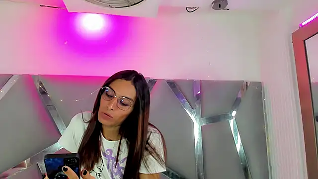 KATALEYATRANNY online show from December 2024 08:26:02 PM