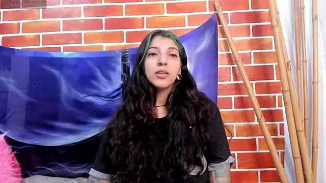 marlenna online show from January 2025 11:32:01 AM