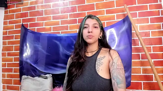 marlenna online show from January 2025 11:56:02 AM