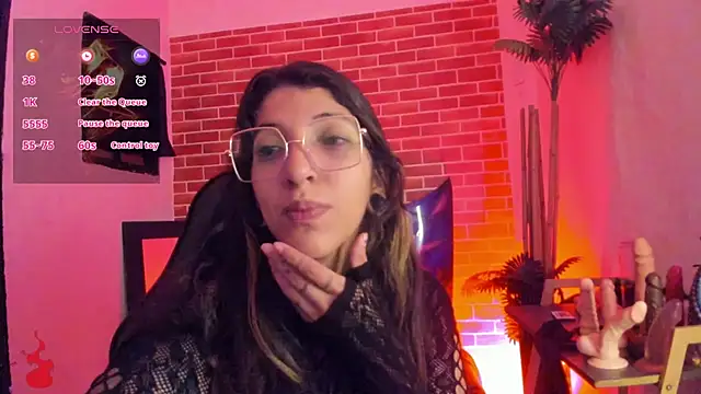 marlenna online show from September 2025 11:54:02 AM