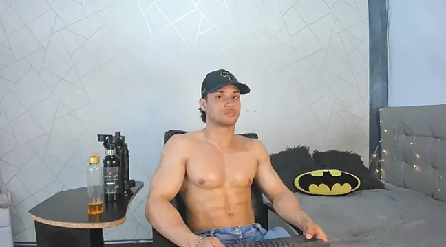 Snapshot of jeicob_gagnon chatting on January 2025 12:51:02 AM jeicob gagnon online show from January 2025 12:51:02 AM