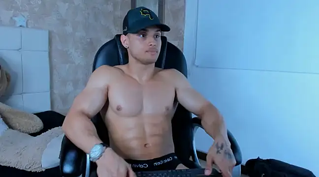 Snapshot of jeicob_gagnon chatting on January 2025 05:51:02 PM jeicob gagnon online show from January 2025 05:51:02 PM