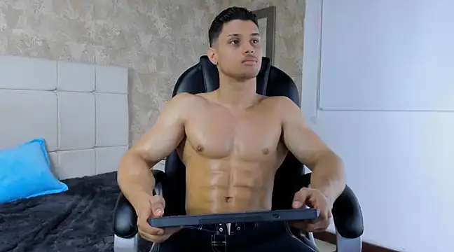 Snapshot of jeicob_gagnon chatting on February 2025 12:38:02 PM jeicob gagnon online show from February 2025 12:38:02 PM