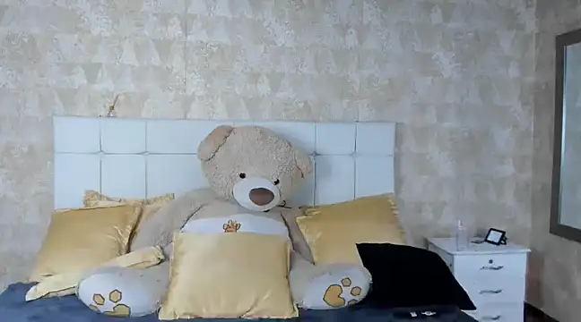 Snapshot of jeicob_gagnon chatting on February 2025 12:43:01 PM jeicob gagnon online show from February 2025 12:43:01 PM