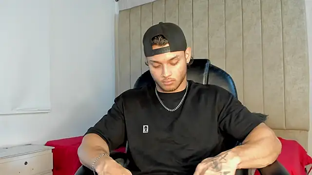 Snapshot of jeicob_gagnon chatting on October 2025 06:01:01 AM jeicob gagnon online show from October 2025 06:01:01 AM