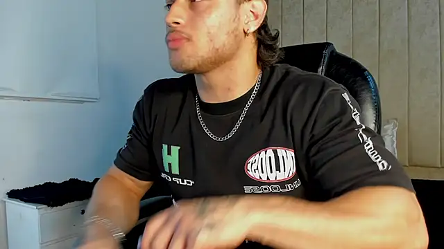 Snapshot of jeicob_gagnon chatting on October 2025 09:28:02 AM jeicob gagnon online show from October 2025 09:28:02 AM