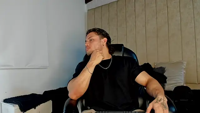 Snapshot of jeicob_gagnon chatting on October 2025 07:17:01 AM jeicob gagnon online show from October 2025 07:17:01 AM