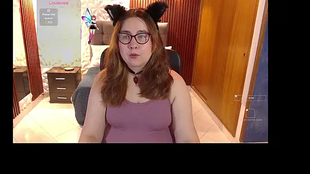 Snapshot of chloe_prg chatting on September 2025 05:07:02 AM chloe prg online show from September 2025 05:07:02 AM