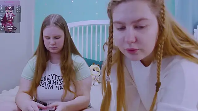 Ellie Wellie online show from February 2025 03:08:01 PM