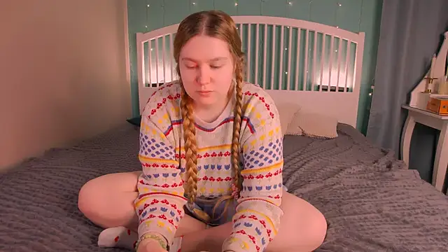 Ellie Wellie online show from November 2025 07:41:02 PM