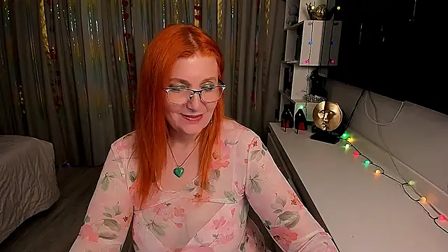 Snapshot of Fire-Fox-One chatting on March 2025 10:22:02 PM Fire-Fox-One online show from March 2025 10:22:02 PM