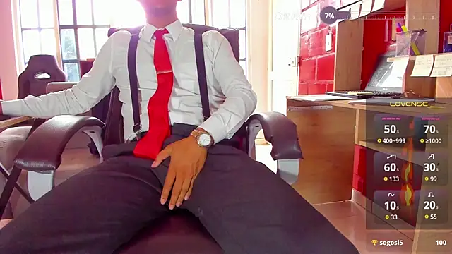 Hideintheoffice online show from December 2024 03:13:01 PM