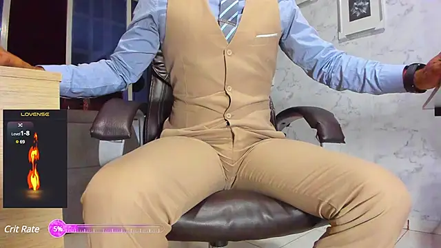 Hideintheoffice online show from March 2025 01:21:02 AM