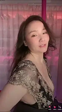 baobaomiqi linger online show from September 2025 05:02:01 PM