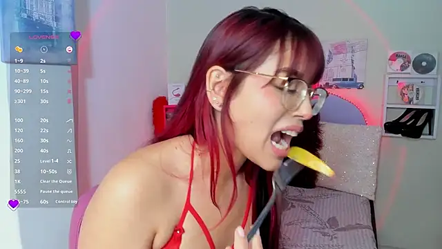 Snapshot of Fresita_Rosita chatting on January 2025 03:25:01 PM Fresita Rosita online show from January 2025 03:25:01 PM