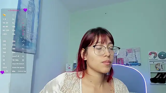 Snapshot of Fresita_Rosita chatting on March 2025 06:18:01 PM Fresita Rosita online show from March 2025 06:18:01 PM