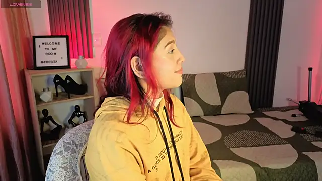 Snapshot of Fresita_Rosita chatting on September 2025 02:16:01 PM Fresita Rosita online show from September 2025 02:16:01 PM