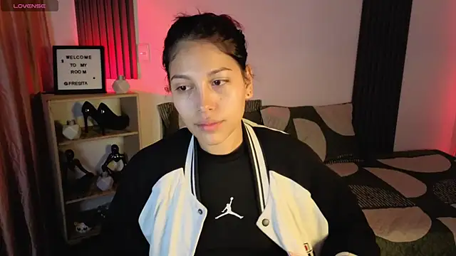 Snapshot of Fresita_Rosita chatting on September 2025 12:16:01 PM Fresita Rosita online show from September 2025 12:16:01 PM