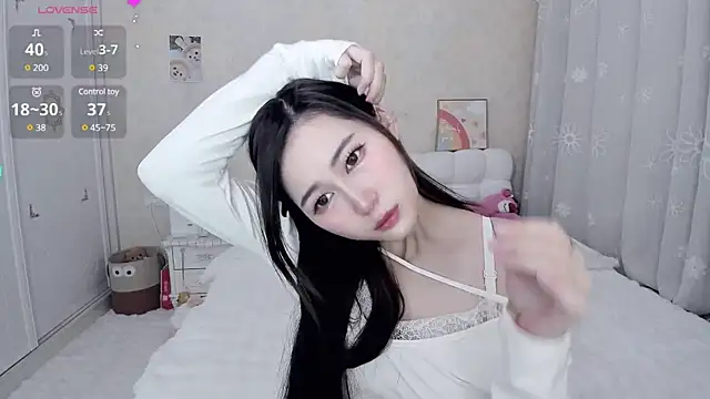 Tomakto online show from February 2025 11:04:02 PM