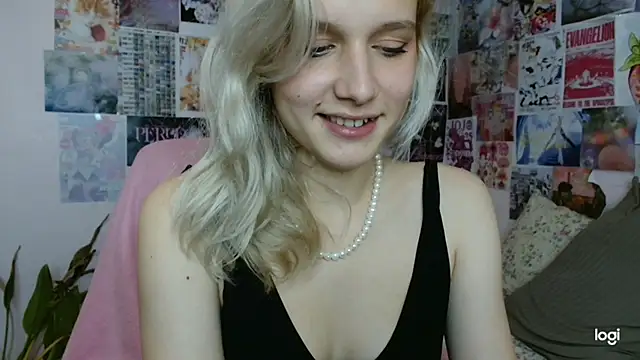 Snapshot of MeowthLilu chatting on February 2025 09:55:02 AM MeowthLilu online show from February 2025 09:55:02 AM
