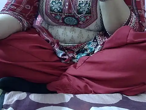 Housewife12 online show from December 2025 07:48:01 AM