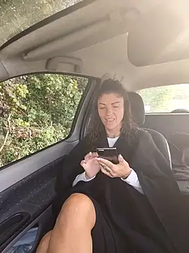 sansan2411 online show from October 2025 11:00:01 AM