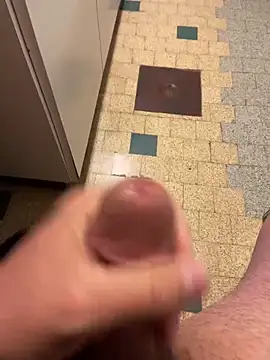 Snapshot of mikiss789 chatting on October 2025 04:20:02 AM mikiss789 online show from October 2025 04:20:02 AM