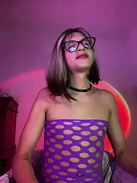 Snapshot of thalia_dyson chatting on March 2025 04:24:02 AM thalia dyson online show from March 2025 04:24:02 AM