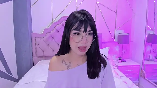 Snapshot of RoseCassie chatting on January 2025 06:41:02 PM RoseCassie online show from January 2025 06:41:02 PM
