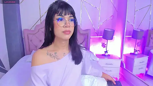 Snapshot of RoseCassie chatting on January 2025 07:15:01 PM RoseCassie online show from January 2025 07:15:01 PM