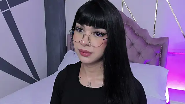 Snapshot of RoseCassie chatting on February 2025 01:43:01 PM RoseCassie online show from February 2025 01:43:01 PM