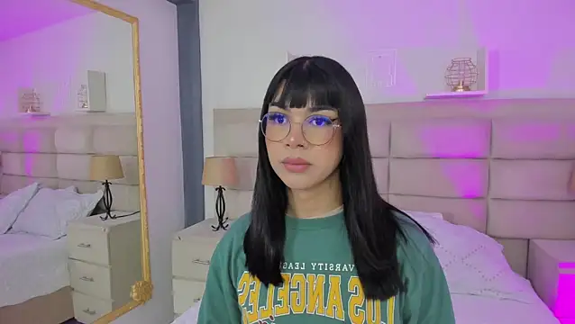 Snapshot of RoseCassie chatting on February 2025 12:52:02 PM RoseCassie online show from February 2025 12:52:02 PM