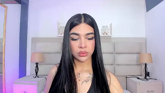 RoseCassie online show from October 2025 01:20:01 PM