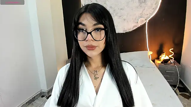 RoseCassie online show from December 2025 01:26:01 PM