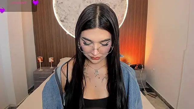 RoseCassie online show from March 2026 01:39:02 PM