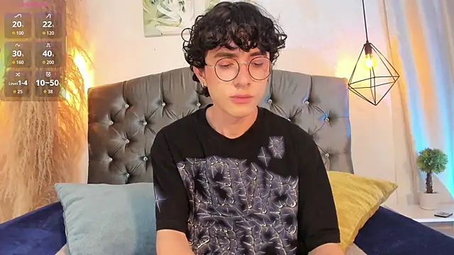 ash ricci online show from October 2025 03:16:02 AM