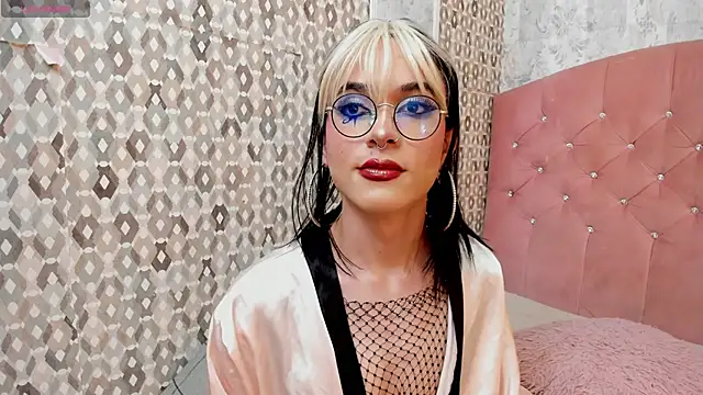 ash ricci online show from October 2025 05:08:01 AM