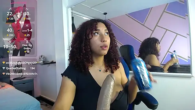 Snapshot of lauraltt chatting on January 2025 07:11:01 PM lauraltt online show from January 2025 07:11:01 PM