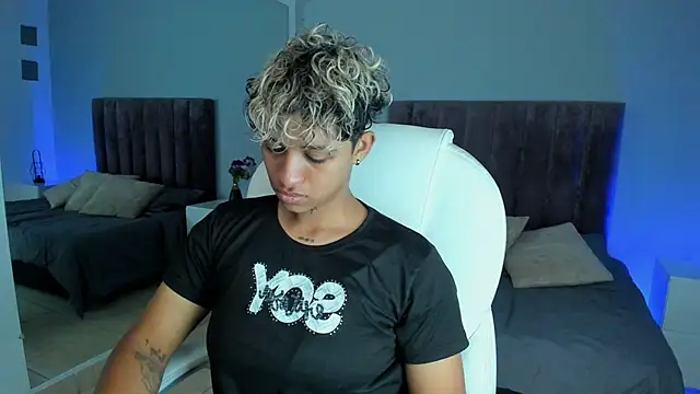 Dominick jones online show from January 2025 01:25:02 PM