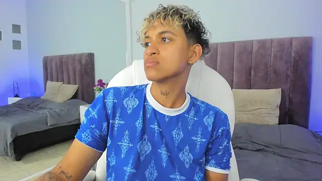 Dominick jones online show from February 2025 11:58:02 PM
