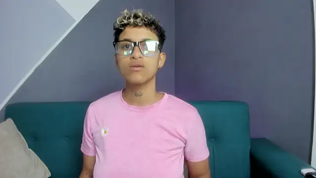 Dominick jones online show from March 2025 10:18:02 PM