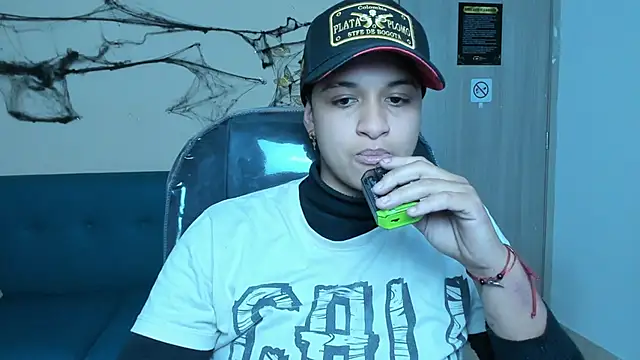 Dominick jones online show from October 2025 05:08:02 AM