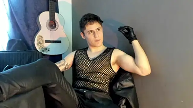 Antonello Vannucci online show from November 2025 04:18:02 PM