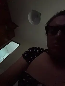 Snapshot of NikkelSofia chatting on October 2025 10:50:01 PM NikkelSofia online show from October 2025 10:50:01 PM